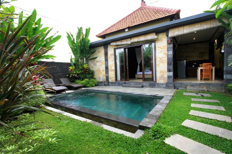 Villa Pondok Naya