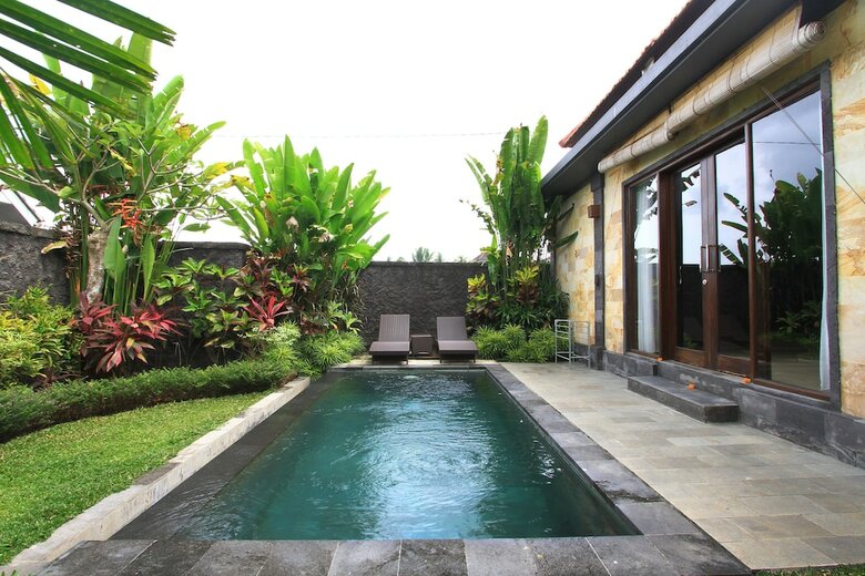 Villa Pondok Naya