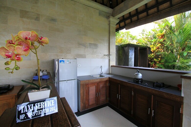 Villa Pondok Naya