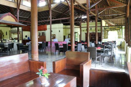 Hotel Puri Bunga Beach Cottages