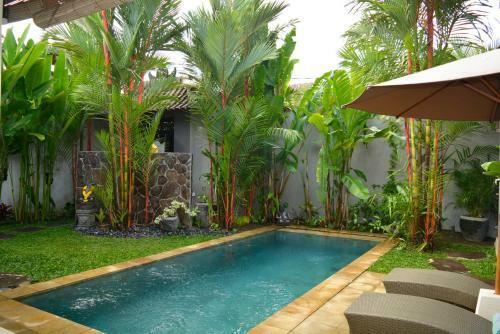 Villa Palm Kuning