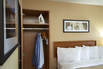 Hotel Comfort Inn South