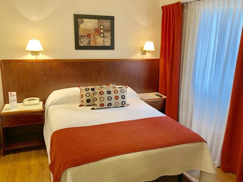 Waldorf Hotel