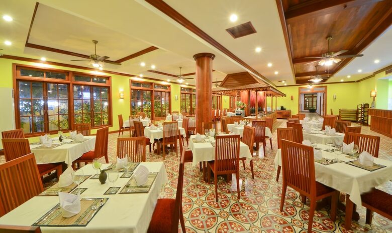 Royal Crown Hotel