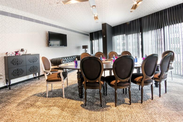 Hotel Barcel� Raval