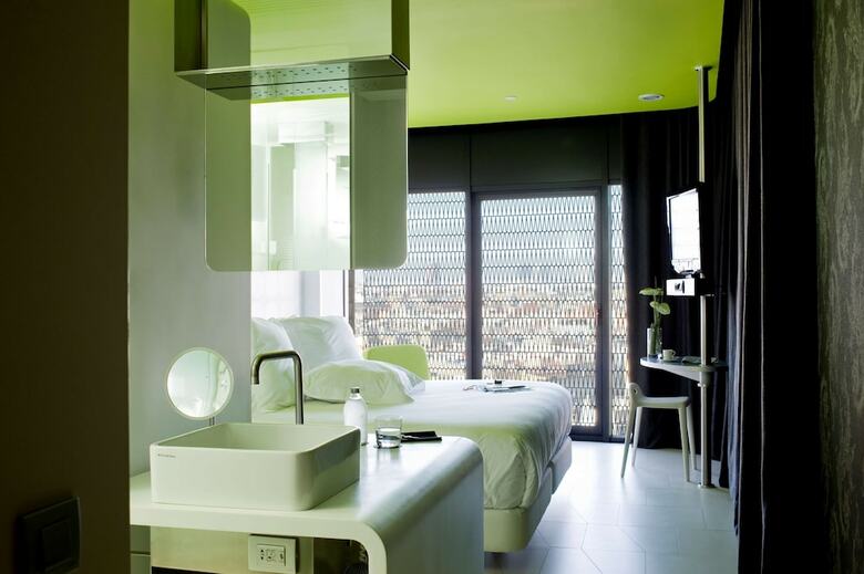 Hotel Barcel� Raval