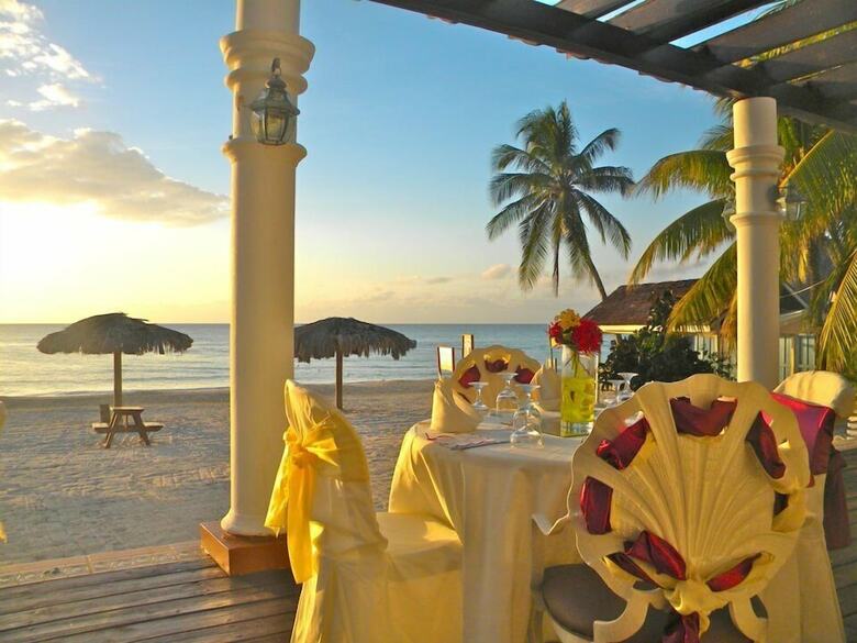 Hotel Beachcomber Club