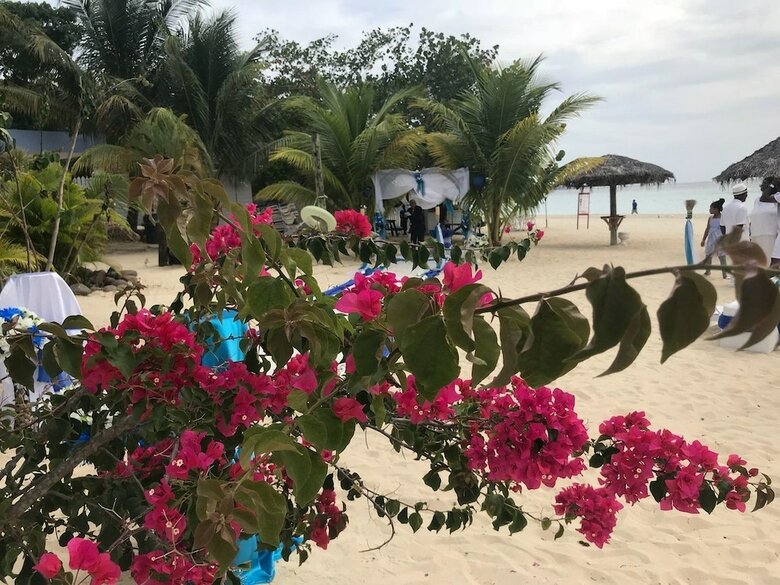 Hotel Beachcomber Club