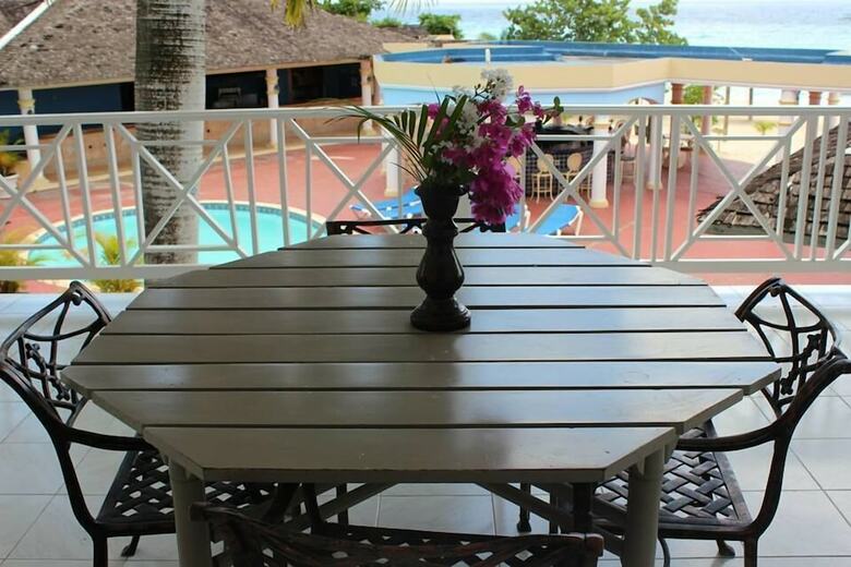 Hotel Beachcomber Club