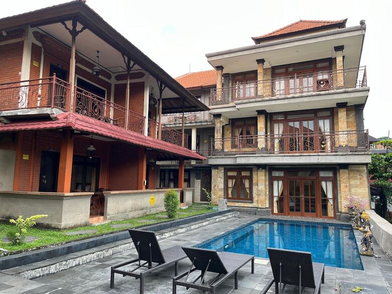 Hostal Pande Permai Bungalows