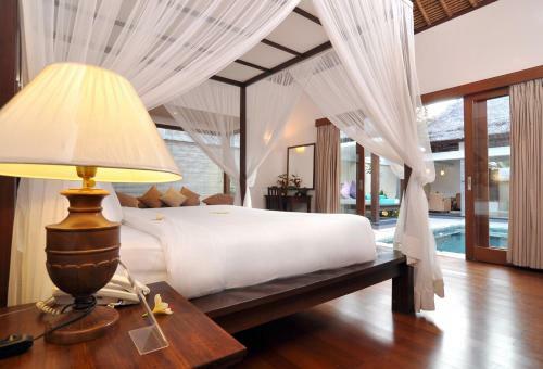 Bed & Breakfast Puri Mas Spa Resort