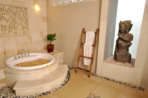 Bed & Breakfast Puri Mas Spa Resort
