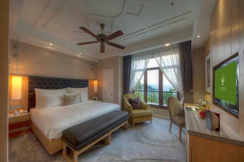 Hotel The Chateau Spa And Organic Wellness Resort