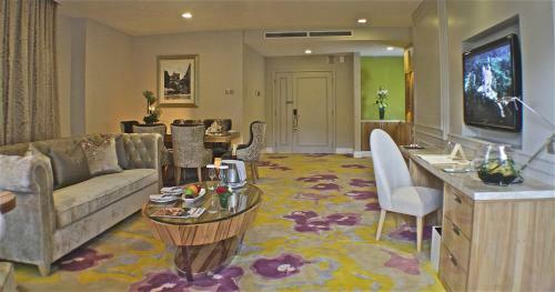 Hotel The Chateau Spa And Organic Wellness Resort