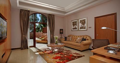 Hotel The Chateau Spa And Organic Wellness Resort