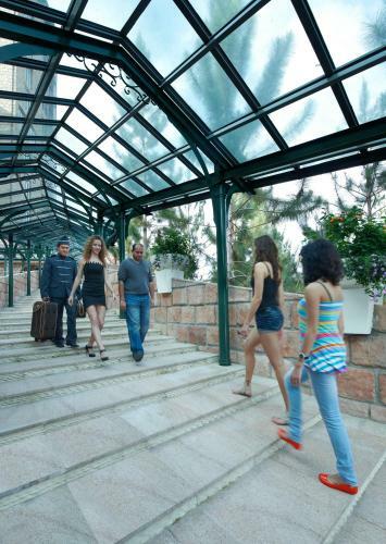Hotel The Chateau Spa And Organic Wellness Resort