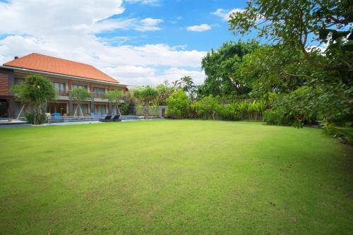 Hotel Kubu Cempaka Seminyak