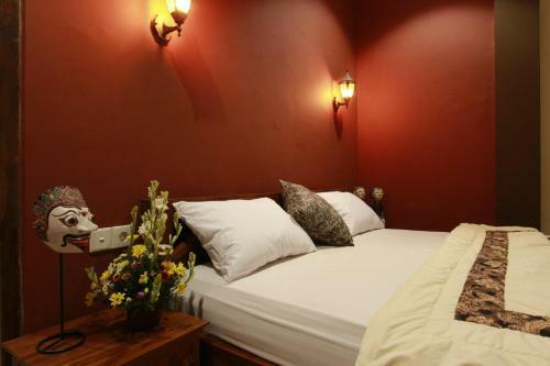 Hostal Pondok Loris Guest House