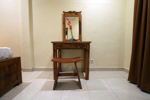 Hostal Pondok Loris Guest House