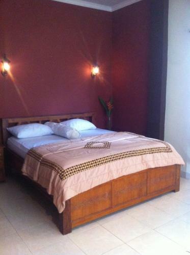 Hostal Pondok Loris Guest House