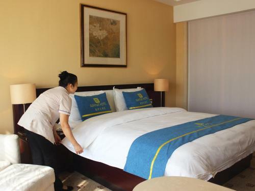 Junyue Hotel