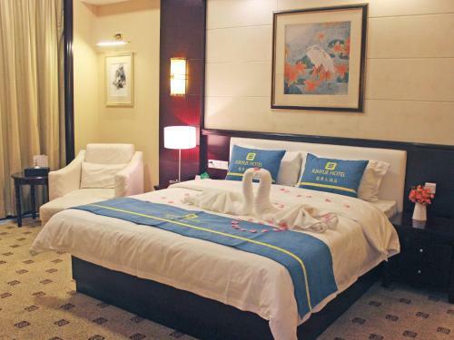 Junyue Hotel