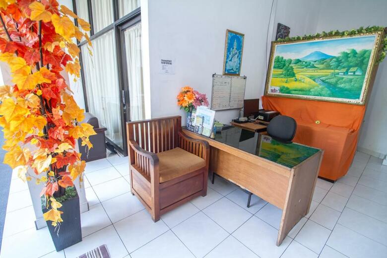 Hostal Seminyak Point Guest House