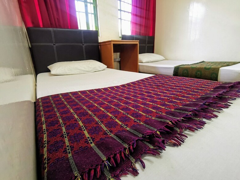 Hostal Ros Heritage Motel
