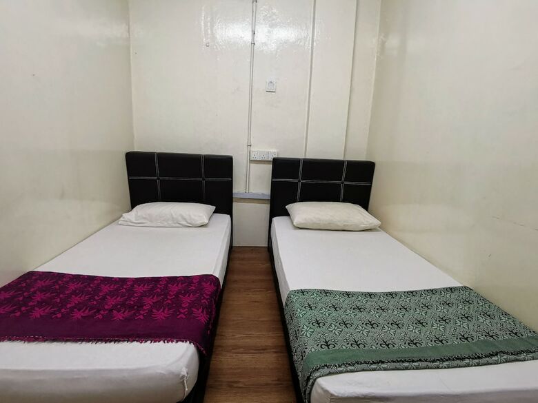 Hostal Ros Heritage Motel