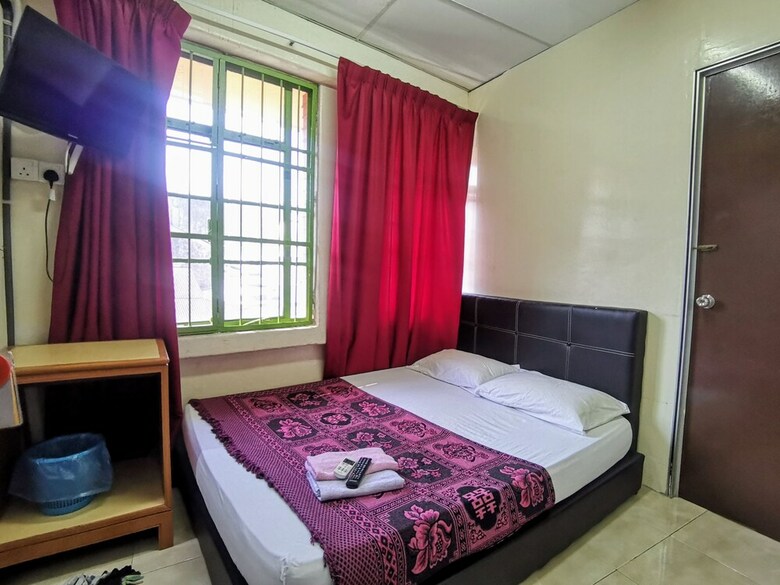 Hostal Ros Heritage Motel