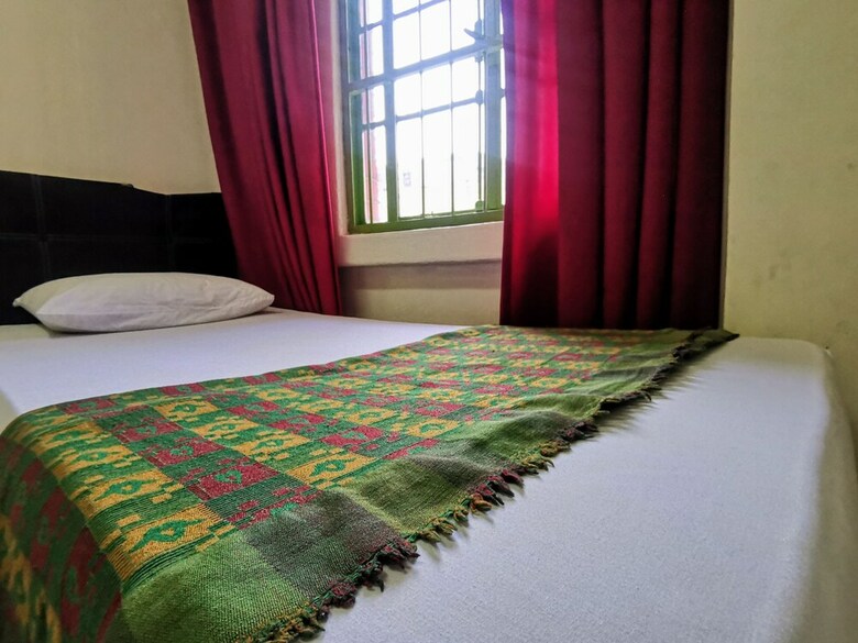 Hostal Ros Heritage Motel