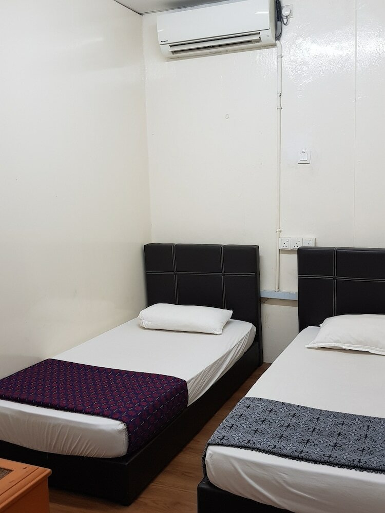 Hostal Ros Heritage Motel