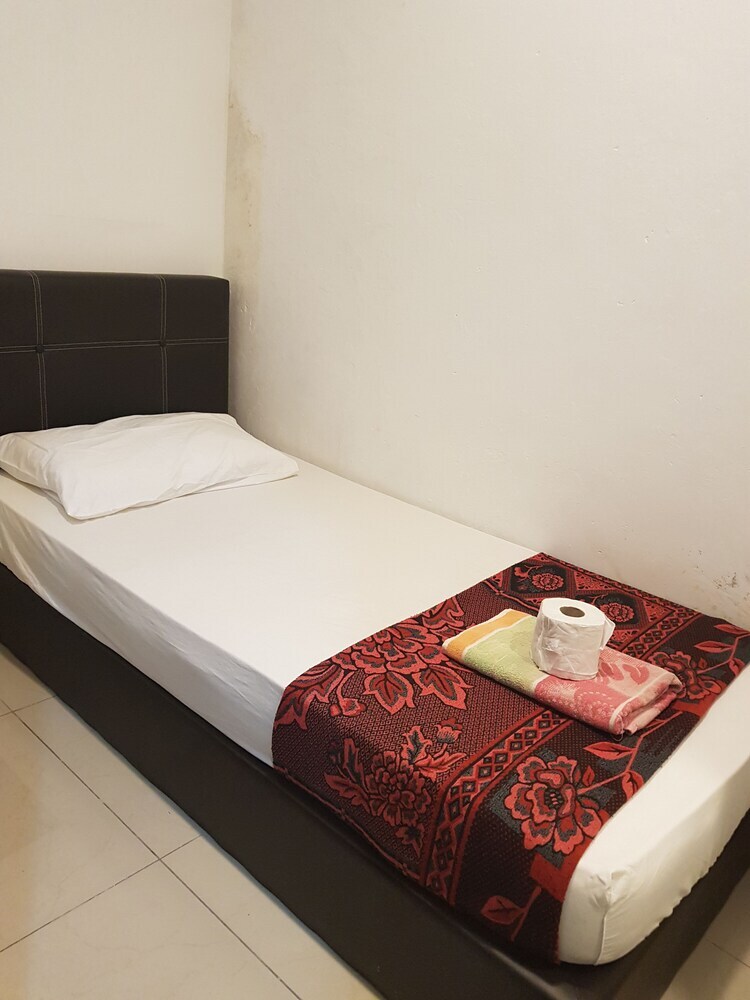 Hostal Ros Heritage Motel