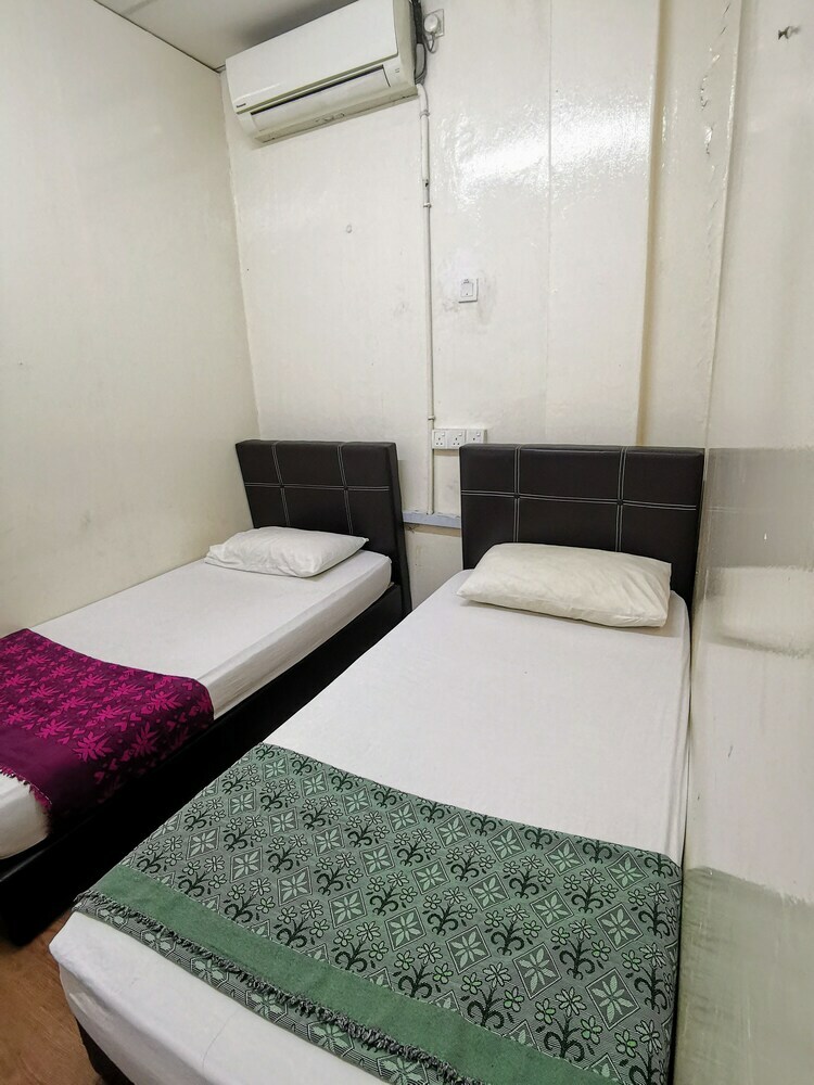 Hostal Ros Heritage Motel