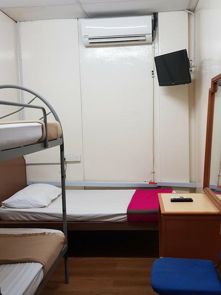 Hostal Ros Heritage Motel