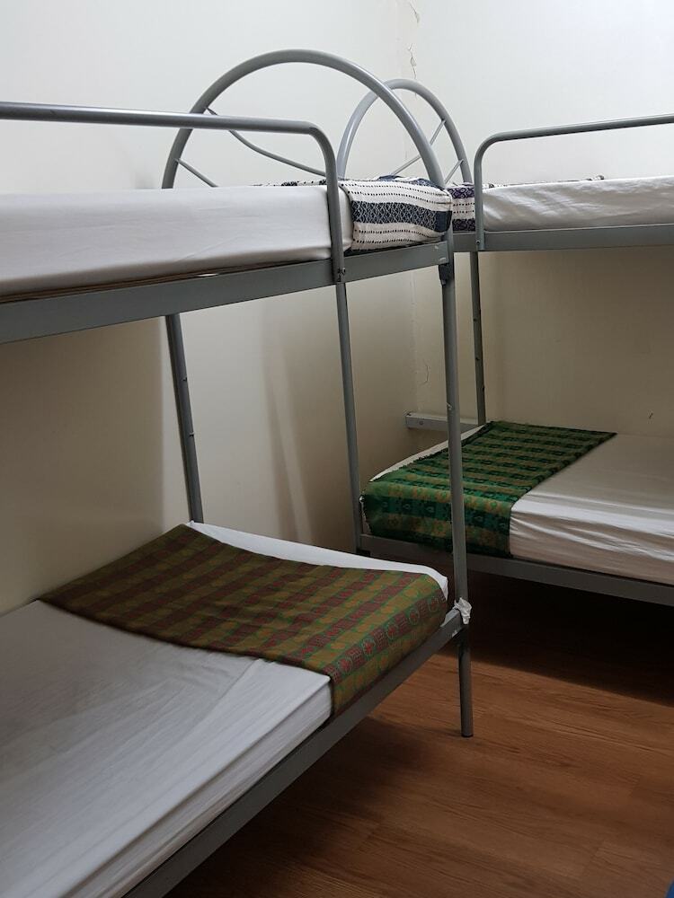Hostal Ros Heritage Motel