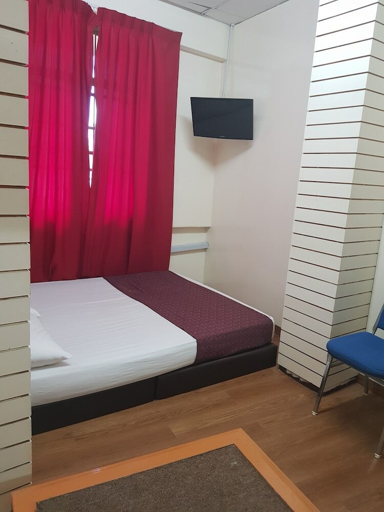 Hostal Ros Heritage Motel