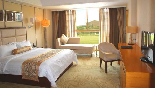 Aoyuan Golf Hotel