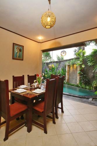 Bali Ayu Hotel & Villas