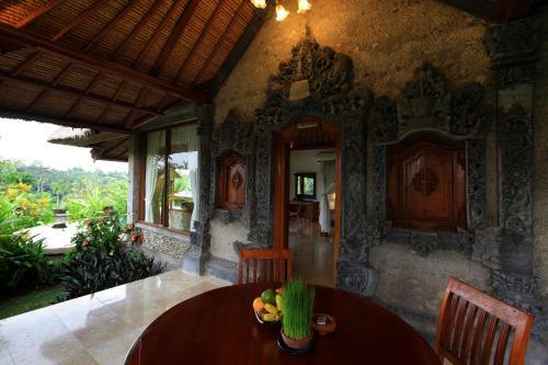 Santi Mandala Villa & Spa