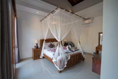 Royani Villa