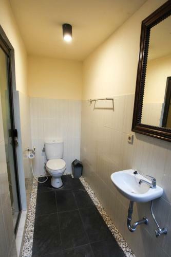 Hotel Kudesa Home Stay