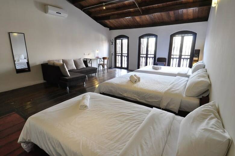 Hostal Armenian House