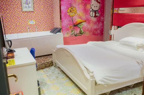Hotel Theme Was Love Jiangwan Branch