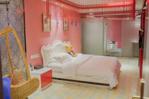 Hotel Theme Was Love Jiangwan Branch