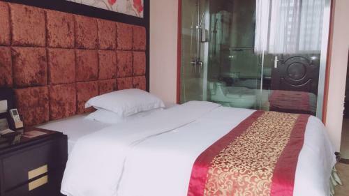 Guangzhou Lucky Hotel