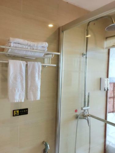 Guangzhou Lucky Hotel
