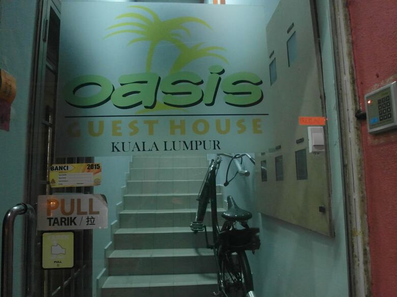 Hostal Oasis Guest House