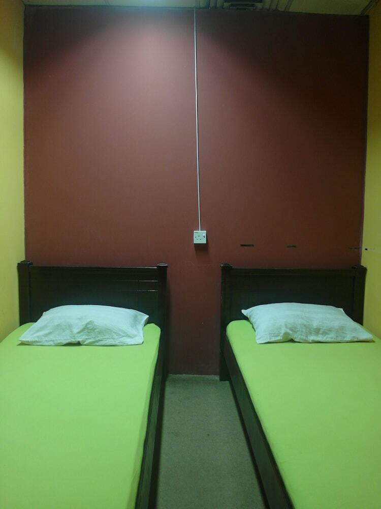 Hostal Oasis Guest House