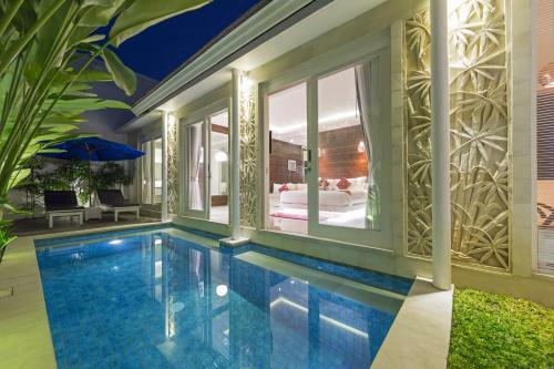 Crown Astana Villas Seminyak
